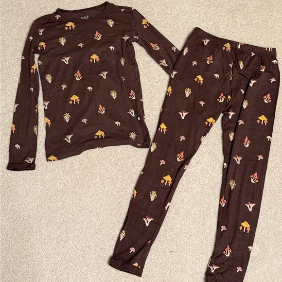 Bundle of two Kyte Baby pajamas: size 6 - Picture 3 of 7